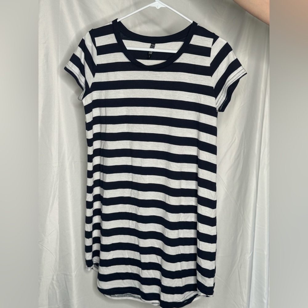 Navy blue and white striped T-Shirt dress Size Medium